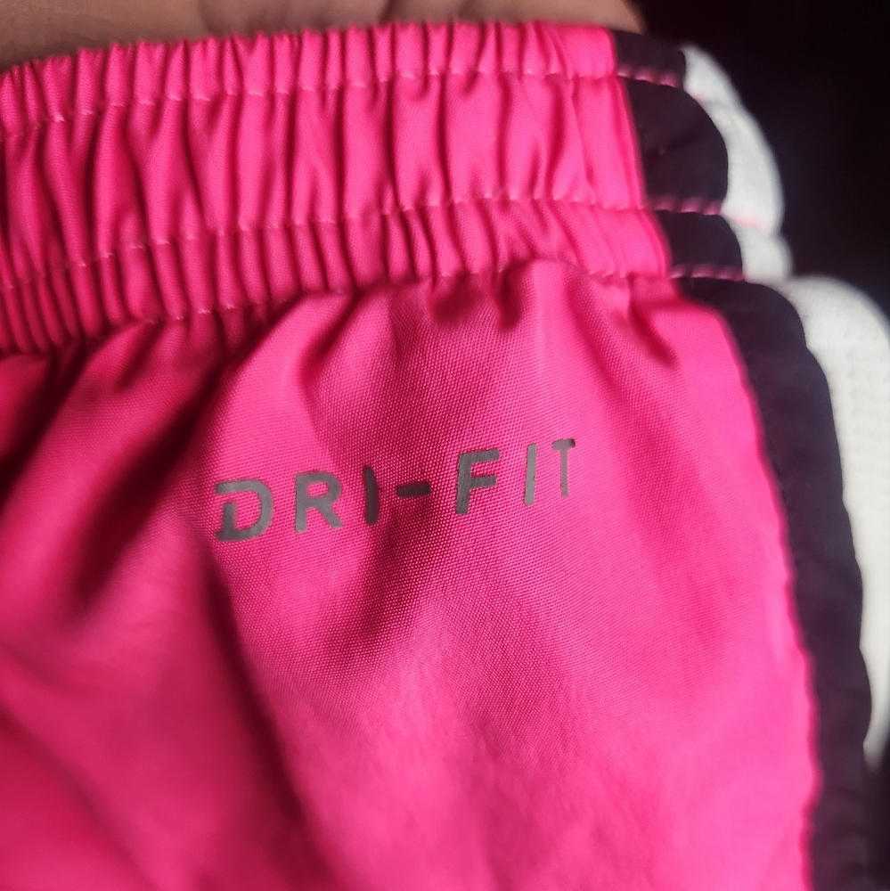 Nike DRI FIT Workout Shorts Toddler 3T (PINK) - Picture 3 of 5